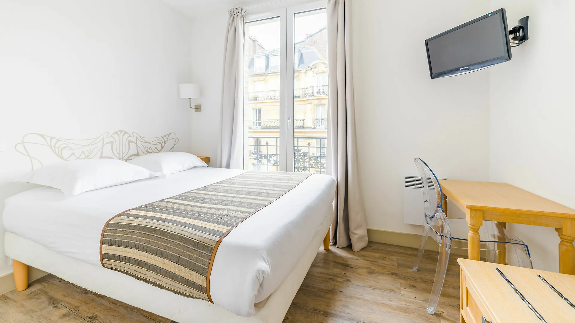 Hotel Korner Eiffel Paryż